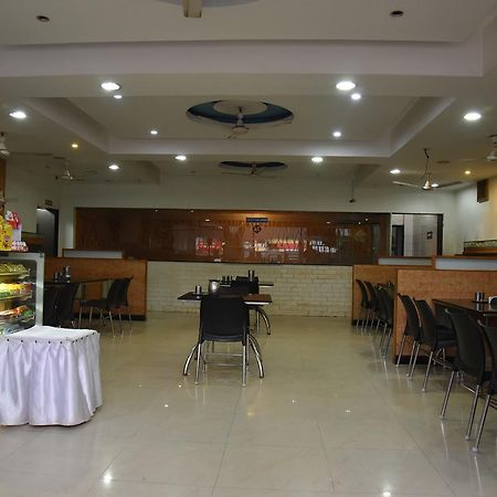 Rams Inn Thanjavur Bagian luar foto