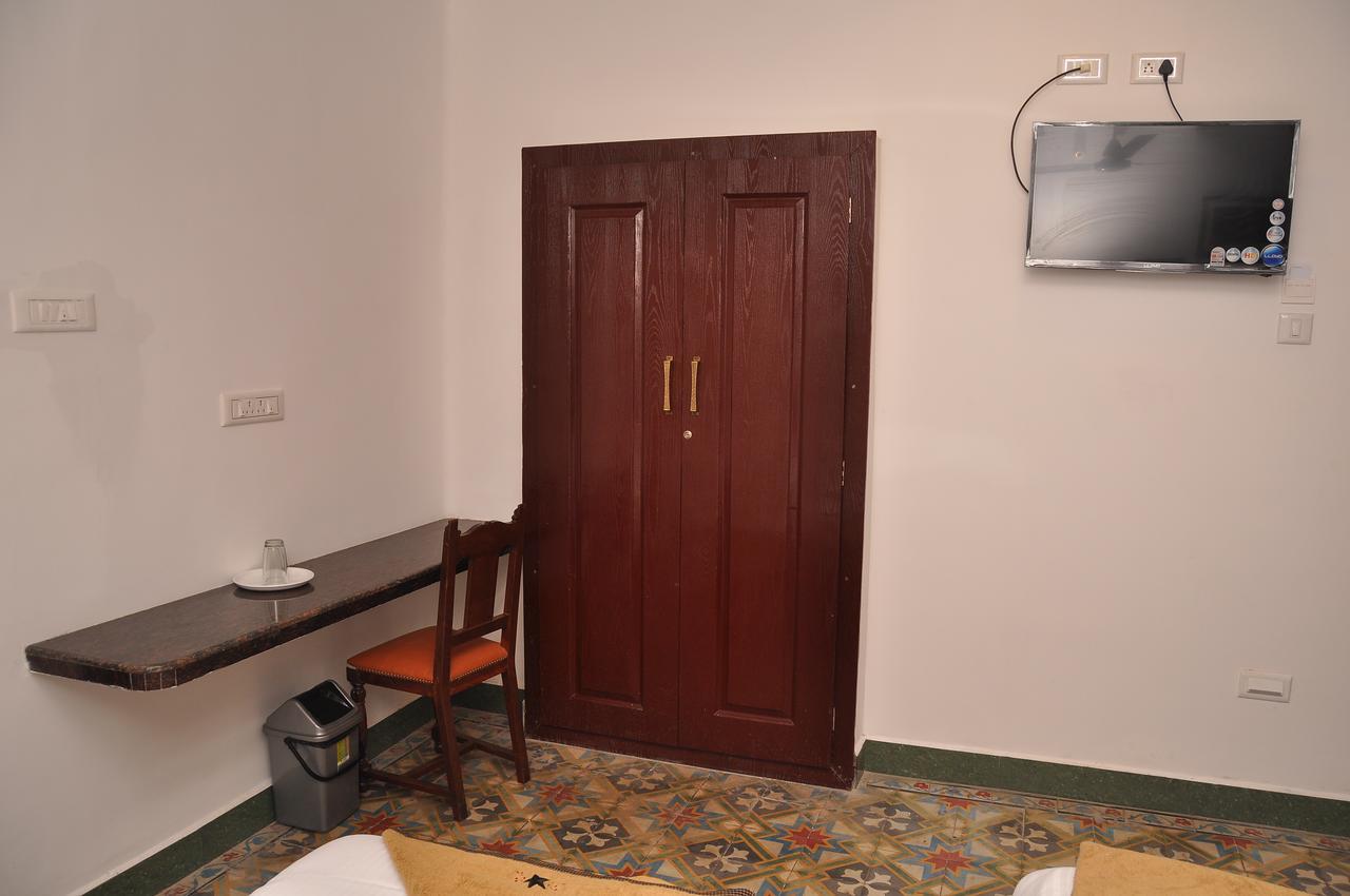 Rams Inn Thanjavur Bagian luar foto