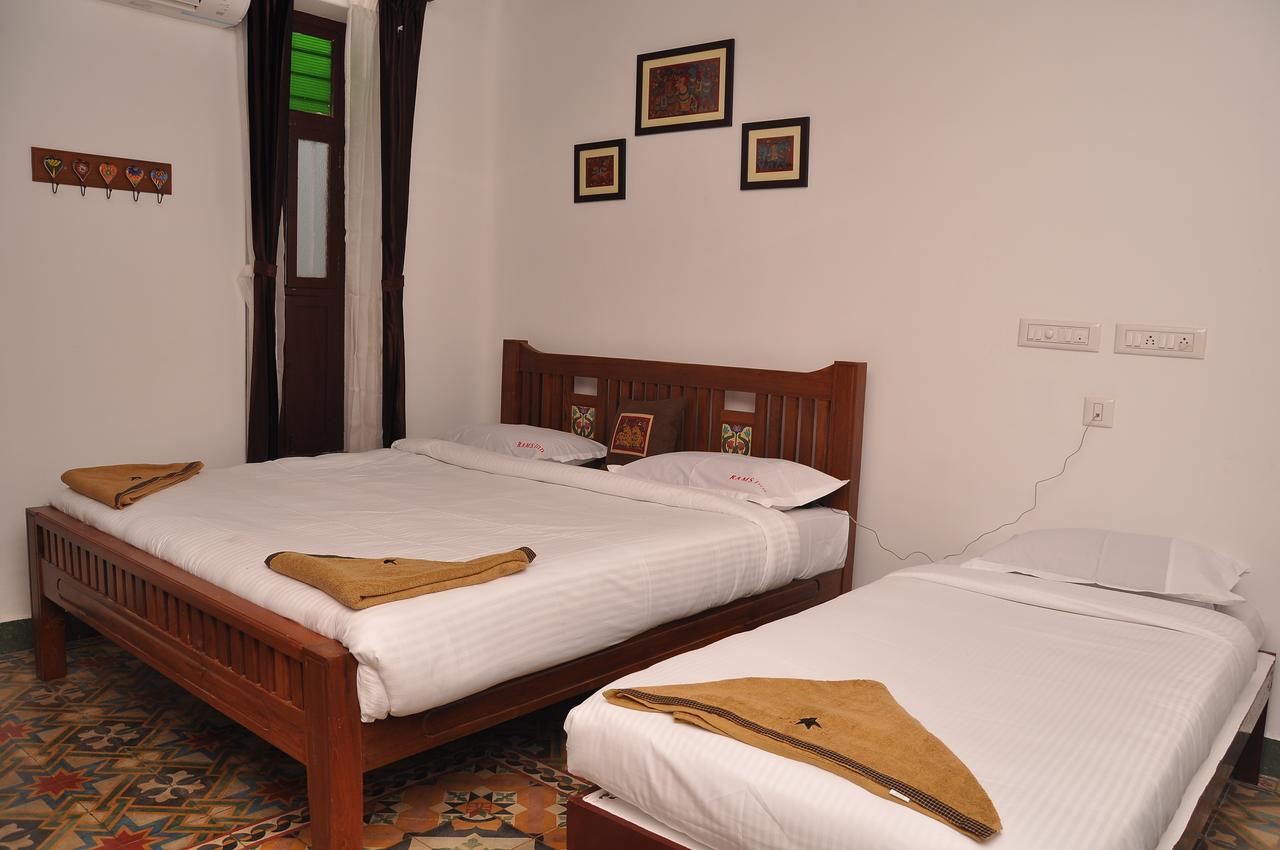 Rams Inn Thanjavur Bagian luar foto