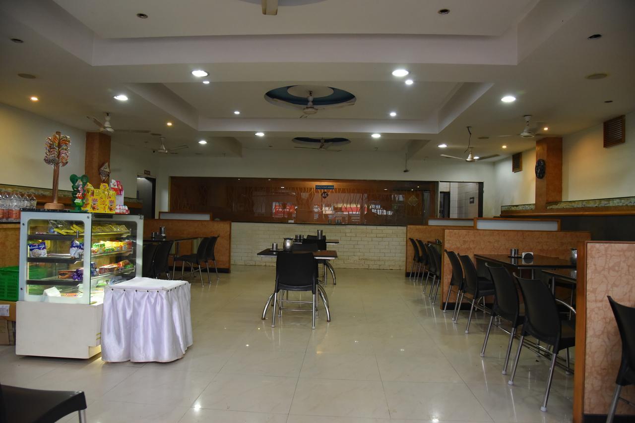 Rams Inn Thanjavur Bagian luar foto